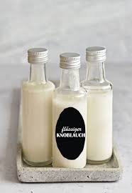 Die knolle teilt sich in zehen, die essbar. Flussiger Knoblauch Zum Wurzen Mix Dich Glucklich Thermomix Rezepte Fur Food Non Food Essen Kosmetik Putzmittel Etc