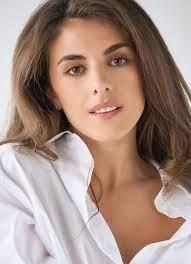 Como les he dicho hay muy poco material de esta belleza que nos ha dejado, ya que se retiró muy pequeña aun de este tipo de modelaje. Laura B Rmg Models