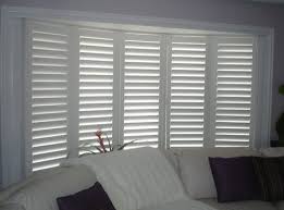 Bow windows are a popular type of curved windows that are known for their quality of soaking your indoor space with sunlight. 67 Bow Window Ideas Bow Window Bay Window Home