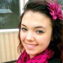 Alexa Gee's Instagram, Twitter & Facebook