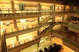 The central bank of malaysia (bnm; Trainings And Research Center Of Bank Negara Von Ulrike Brandi Licht Burogebaude
