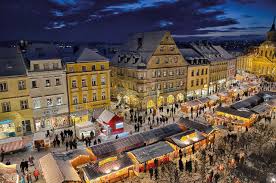 Mit der absage des weltberühmten christkindlesmarkt in nürnberg entfallen auch die auftritte des christkinds benigna munsi. Die 5 Schonsten Weihnachtsmarkte In Franken Nurnberger Chriskindlesmarkt