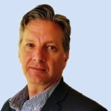 Peter Crandall's Instagram, Twitter & Facebook