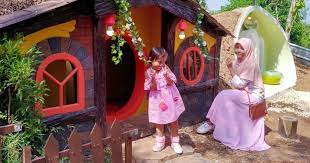 Sapanca'da yer alan hobit evler'de 2 kişilik ama ek yatak eklenerek maksimum 3 kişilik konaklama sağlanıyor. Rumah Hobbit Paraland Resort Secluded Hobbit House Near San Diego Earth Houses For Rent In Ramona California United States Sebenarnya Untuk Paraland Resort Sendiri Buka 24 Jam Namanya Juga Hotel Junior Allard