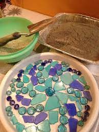 25 Amazing Diy Stepping Stone Ideas For Your Garden Stepping Stones Diy Garden Stepping Stones Concrete Stepping Stones