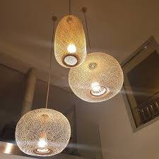 Bamboo Pendentif Light Lampe Pendentif En Bois Fait Main Etsy Bamboo Pendant Light Pendant Light Wooden Pendant Lamp