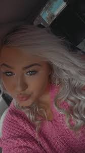 Dianne Lemaster's Instagram, Twitter & Facebook