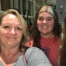 Danielle Byers (@fivebyers)