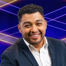 Hugo Ruano's Instagram, Twitter & Facebook