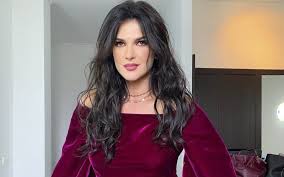 Monica barladeanu (nume de scena: Pe Ei I A Iubit Monica BarlÄƒdeanu BÄƒrbaÈ›ii Din ViaÈ›a Vedetei Tv