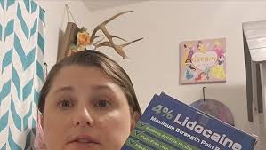 Amazon.com: Uposiut 4% Lidocaine Patches, Maximum Strength Lidocaine  Patches (20 Patches), for Muscle Pain Relief in The Neck, Shoulders, Back,  Knees, and Anks, 12 Hour Pain Relief-01 : Health & Household