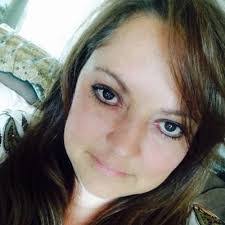 Angela Cupp's Instagram, Twitter & Facebook