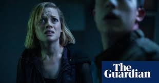A trio of reckless thieves breaks into the house of a wealthy blind man, thinking they'll get away. Horror Film Don T Breathe Continues 15 7m Hold On Us Box Office Horror Films The Guardian
