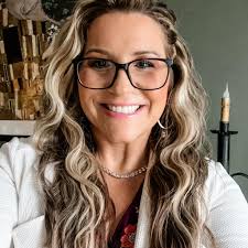 What veterinarians are around locally besides Wolf Creek?