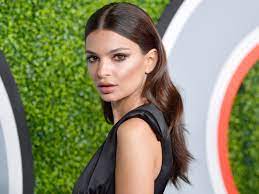 The Best Celebrity Long Hairstyles To Try Now Celebrity Long Hair Straight Hairstyles Hair Styles