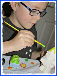 Inside the Wendy House: Hosting a Craft Party with Baker Ross