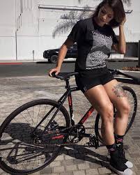 Spring Summer 16 Marshalltorres Dosnoventa Dosnoventala Favelaframa Iamfavela Velodeath Vldtbc Tra Female Cyclist Cycling Girls Bicycle Women