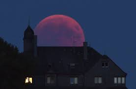 Everyday einstein answers 3 common questions about eclipses. List Of Solar Eclipses Lunar Eclipses In 2019 Skygazers Catch Your Breath Science News India Tv