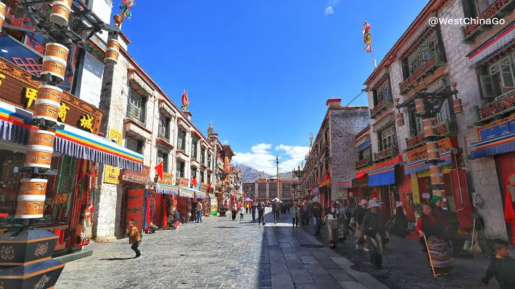Lhasa Barkhor Street - China Tours @WestChinaGo