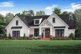 Whether you're looking for craftsman house plans with walkout basement, contemporary house plans with. 150 Bungaloft Ideas House Design House House Plans