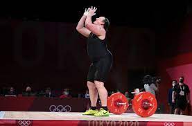According to the ioc, the weightlifter from new zealand is the first olympic athlete to openly change her gender identity. Tnbjpapuzhkt1m
