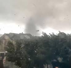 Jun 19, 2021 · les violents orages sont passés sur l'anjou et la touraine ! Catastrophes Naturelles Net Violents Episode D Orages Et De Tornades Dans Le Quart Nord Est Et Le Sud Ouest De La France