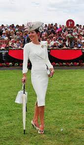 Dublin Horse Show Ireland 2014 Hat Designer Carol Kennelly 42 Won The Judges Over With A Elegant Cream Ensemble By De Melbourne Cup Fashion Fashion Dresses