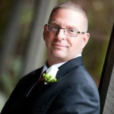 How an antenna converts electrical signals to electromagnetic waves