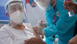 Private hospitals and laboratories as well as the peruvian ministry of health (minsa) are administering tests. Vacuna Covid 19 Cual Es El Dia Vacunacion Para Adultos De Entre 60 Y 64 Anos Coronavirus Peru Nnda Nnlt Off Side Depor