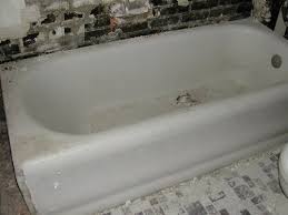 cast iron bathtub