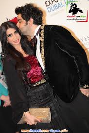 إصابة توم هانكس وزوجته ريتا ويلسون بعدوى. ØµÙˆØ± Ù…Ø­Ù…ÙˆØ¯ Ø¨ÙˆØ´Ù‡Ø±ÙŠ ÙˆØ²ÙˆØ¬ØªÙ‡ ØµÙˆØ± Ø¹Ø§Ø¦Ù„ÙŠØ© Ù„Ù„ÙÙ†Ø§Ù† Ù…Ø­Ù…ÙˆØ¯ Ø¨ÙˆØ´Ù‡Ø±ÙŠ Ù…Ø¹ Ø²ÙˆØ¬ØªÙ‡