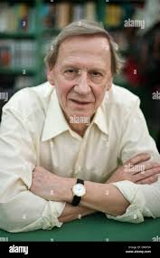 Anthony giddens hi-res stock photography and images