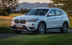 The 2017 bmw x1 sits apart from other bmws. Comparison Bmw X1 Turbo 2017 Vs Toyota Harrier Premium 2016 Suv Drive