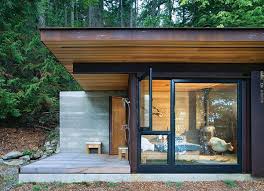 Could you manage with only one bathroom for the family? 29 Small House Design 1 Room Gif Caetanoveloso Com