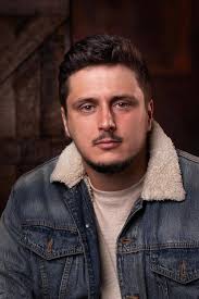 Daniel Bitar's Instagram, Twitter & Facebook