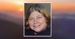 Kay Denton's Instagram, Twitter & Facebook