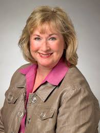 Linda Rutherford's Instagram, Twitter & Facebook