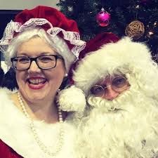 Where can I take my kids in Carrollton to get pictures with Santa?