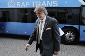 Pronunție de andrzej sośnierz cu 1 pronunția audio, 8 propoziții și mai mult de andrzej sośnierz. Sosnierz Trudno Mi Dalej Firmowac To Co Dzieje Sie
