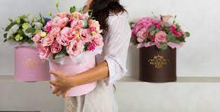 For every subscription box of flowers you receive, we pledge to donate £1 to support this important movement and help more people live in safety. Le Bloom Box Unique Parisian Styled Floral Arrangements Originally Inspired By Signature Hatboxes
