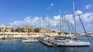 Malta, officially known as the republic of malta and formerly melita, is a southern european island country consisting of an archipelago in. Malta Raj Dlya Anglofila Language Heroes Library