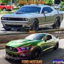 Welches Moderen Musclecar Gefallt Euch Personlich Besser Der Dodge Challenger In Grau Oder Der Ford Mustang Mit Flip Flop Lack Schreibt Eure Bmw Car Bmw Car