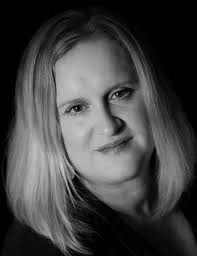 Amazon.com: Modern Instructor: Keys to Exceptional Online Teaching eBook :  Owen, Becky, Kline, Christopher, Lawler, Mark, Gilbert, Deborah,  Kjellander, Donna, Musil, Dr. Elisabeth M., Howell, Clifton, Owolabi, Dr.  Yemi, Sprinkle, Holly: Kindle