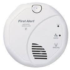Built with a wireless safety network and voice alarm to alert the. First Alert Smoke Detector Alarm Hardwired With Backup Battery Smoke Detectors Home Security