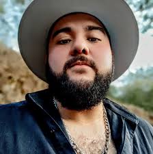 Está de regreso la chela más deseada por todos, la Skyhopper 🍻😍 Nuestro  estilo Imperial IPA con 7.7% ALC/VOL. y 91 IBUs con su característico aroma  a lúpulo que define las chelas