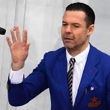 Jun 04, 2021 · главный тренер сборной россии по хоккею валерий брагин отреагировал на поражение команды в игре 1/4 финала чемпионата мира против канады. Trener Yuniorskoj Sbornoj Rossii Po Hokkeyu Otreagiroval Na Vyhod V Final Chm Hokkej Sport Lenta Ru