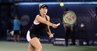 2 wta și favorită 2 la indian wells 2019 , va juca în optimile competiției cu marketa vondrousova din cehia, locul 61 wta, care duminică seară a adus încă o surpriză în turneul californian și a reușit să o elimine în faza a treia a competiției pe jelena ostapenko, nr 22 wta. Indian Wells Top Two Seeds Naomi Osaka Simona Halep Knocked Out Venus Williams Marches On