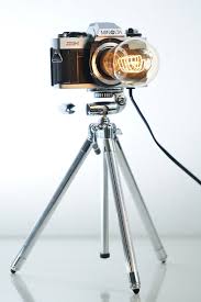 Upcycling Kamera Lampe Romalilar Upcycling Kamera Lampe 2020 Aydinlatma Elemanlari Aydinlatmalar Lamba