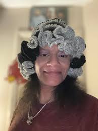 Crocheting a Hat and Slippers for Beginners