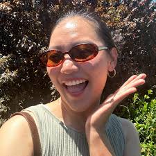 HOW TO: Passion Mindset VS Craftman Mindset แบบไหนดีกว่ากัน? .  “เบื่องานที่ทำอยู่ อยากออกไปตามหางานที่รักและสิ่งที่ใช่  เพื่อที่จะได้ใช้ชีวิตจริง ๆ สักที” .  เราอาจเคยได้ยินเรื่องทำนองนี้กันมาบ้างแล้ว และมีหลายคนที่ลาออกจากงาน  เพื่อไปตามหางานที่คิดว่าตัว ...